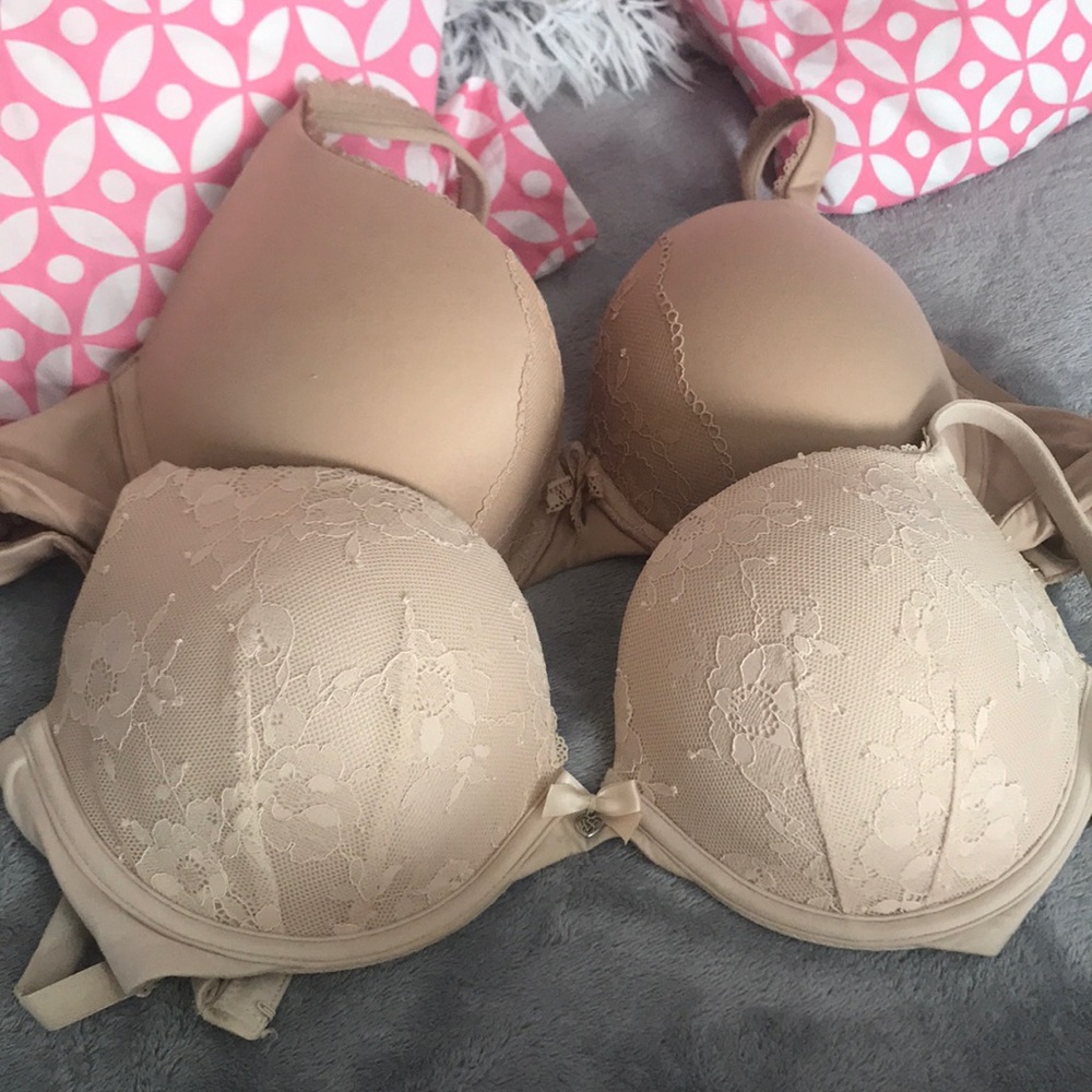 Victoria secret bra 34D